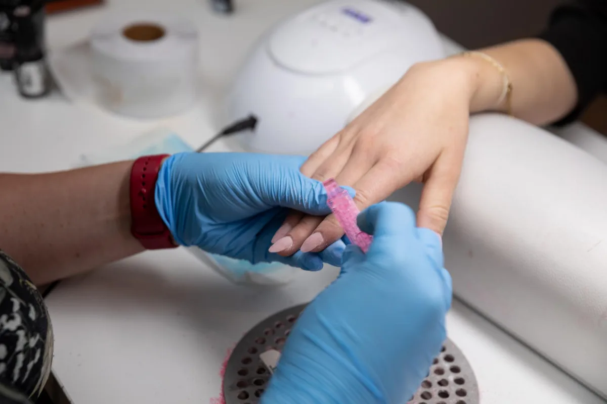 Gdzie w Poznaniu wykonać manicure: najlepsze lokalizacje